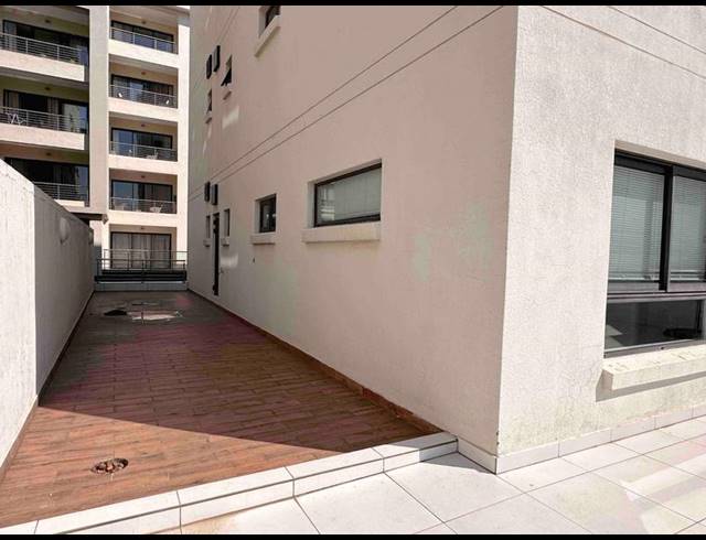 2 BEDROOM APARTMENT FOR SALE IN HYDE PARK